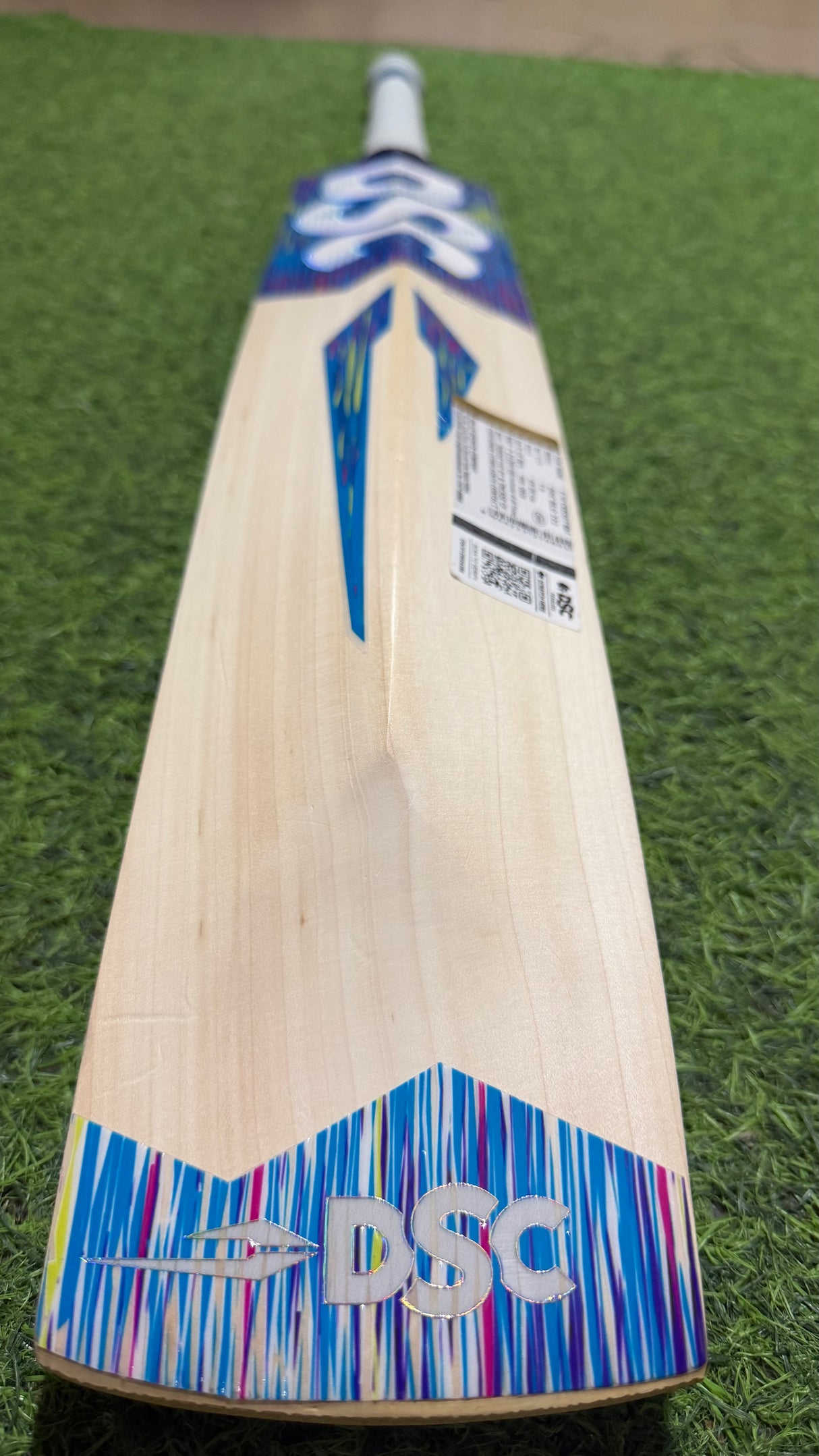 DSC BLU 222 Supreme English willow Cricket Bat -Grade 2  12 Grains / 1165g