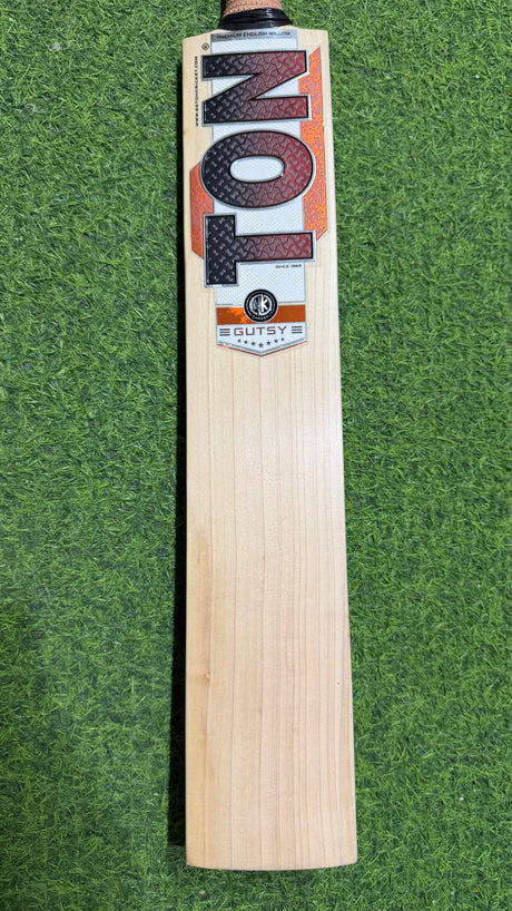 SS TON Gusty English willow Cricket Bat - 1155g / 8 Grains
