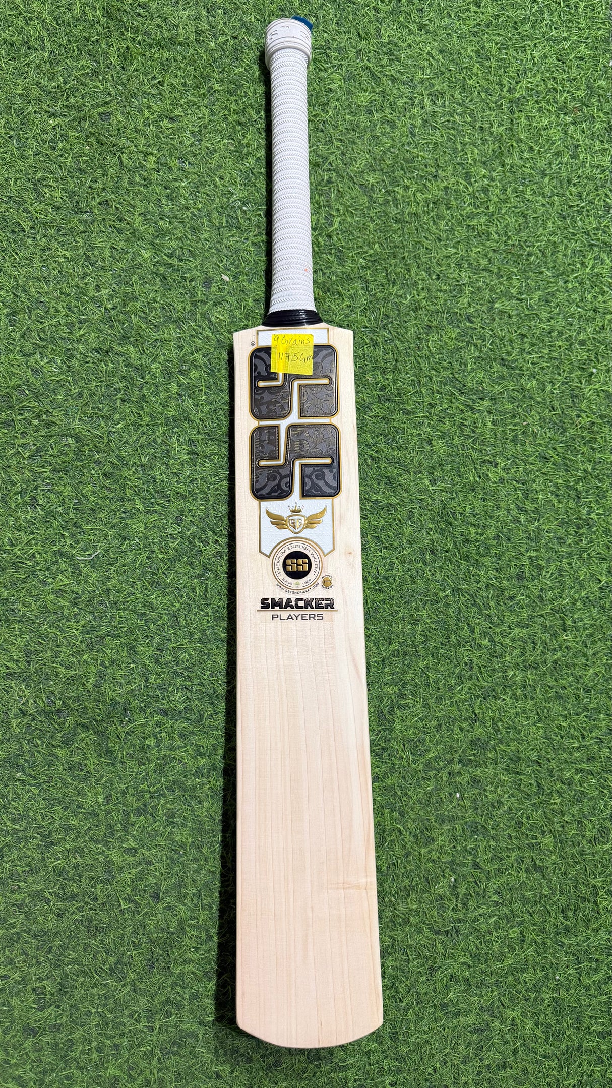 SS Smacker Players English willow Cricket Bat - 9 Grains - 1175g