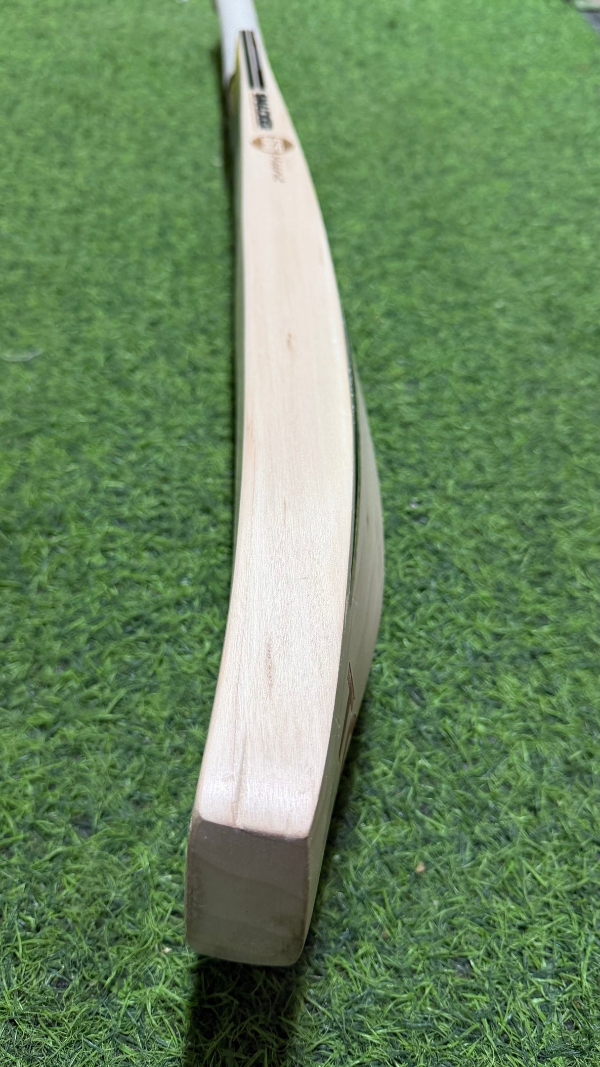 SS Smacker Signature Premium English willow Cricket Bat - 6 Grains - 1150g
