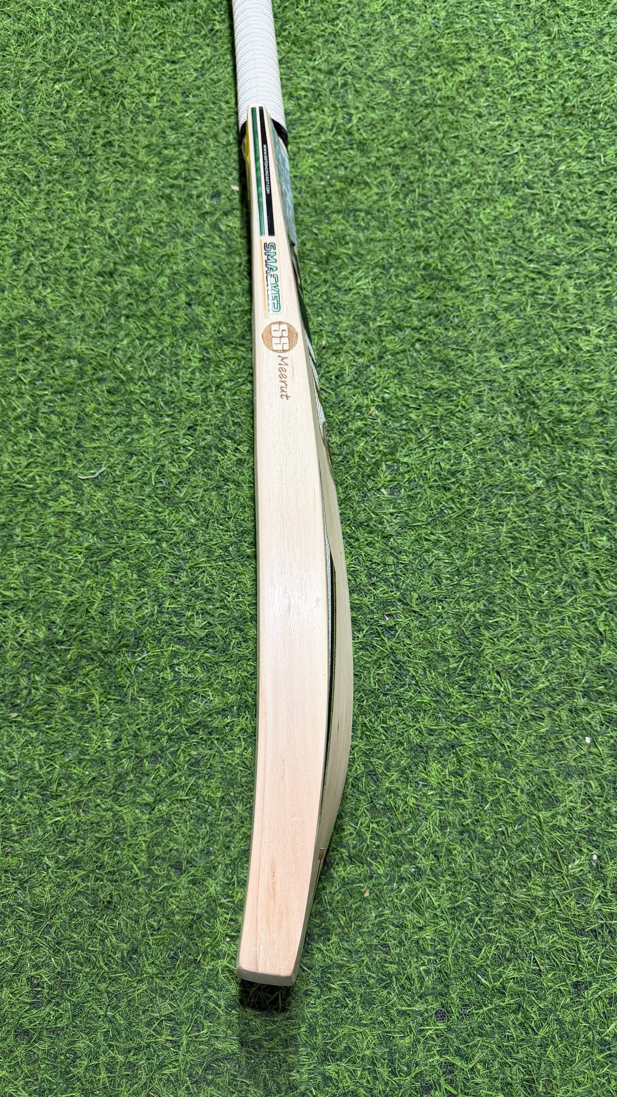 SS Smacker Signature Premium English willow Cricket Bat - 6 Grains - 1150g