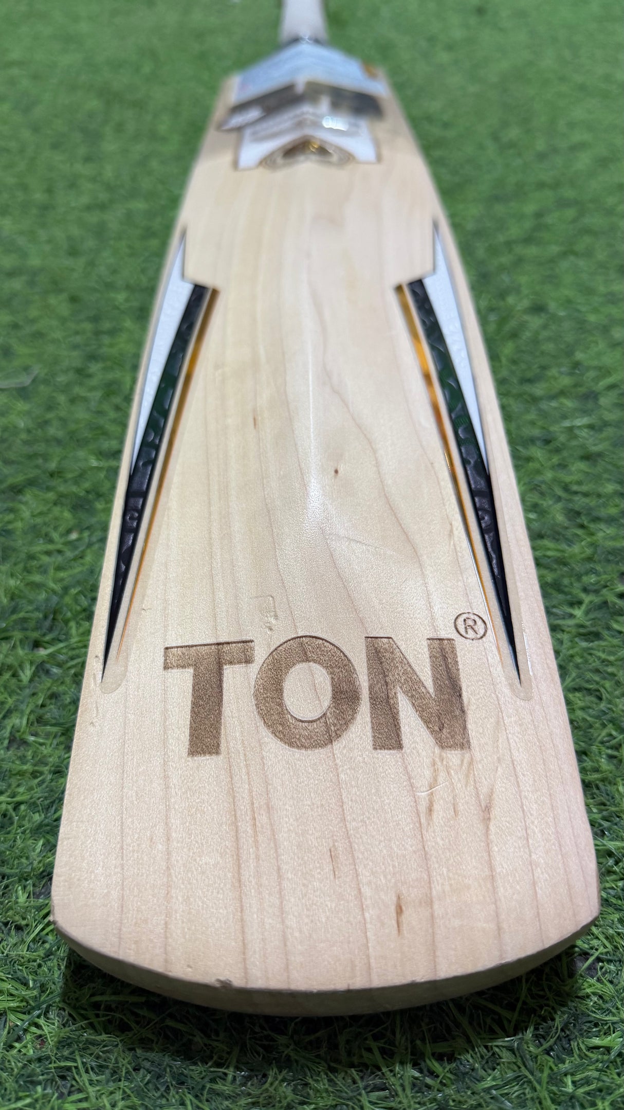 SS Smacker Signature Premium English willow Cricket Bat - 8 Grains - 1170g