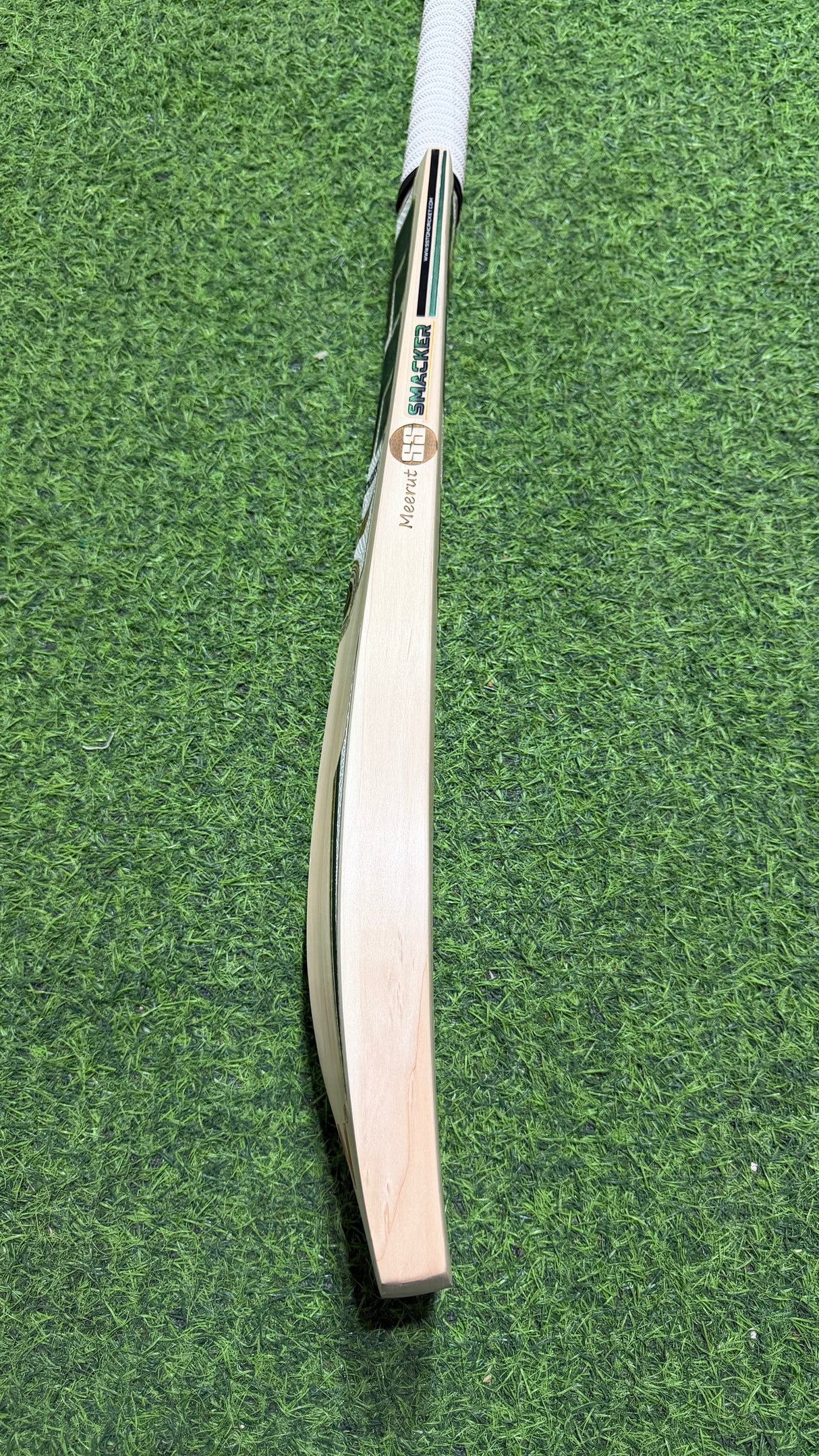 SS Smacker Signature Premium English willow Cricket Bat - 6 Grains - 1160g
