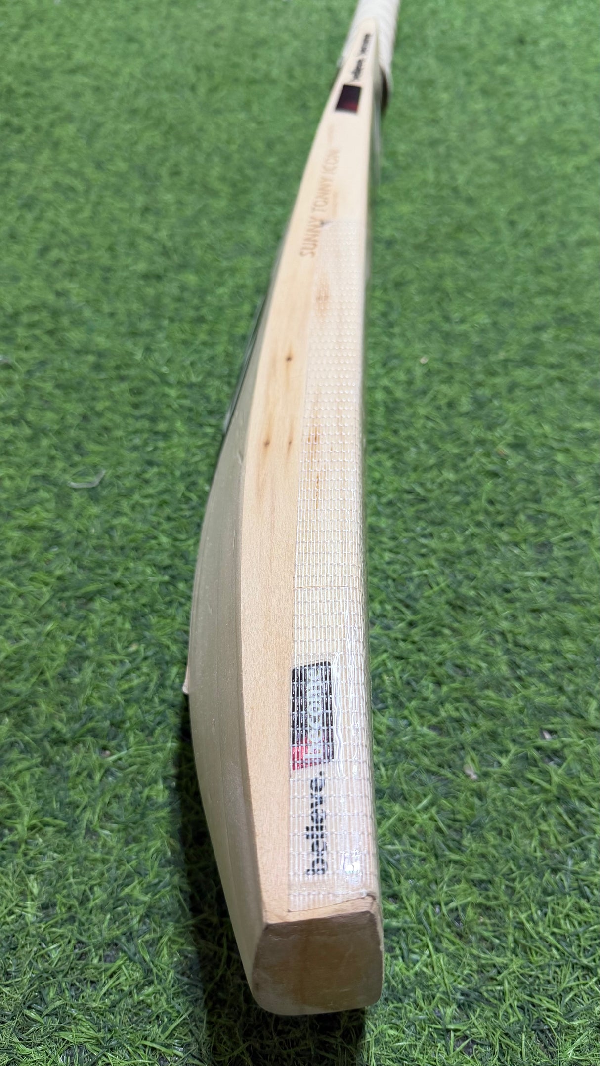SG Sunny Tonny Icon | English willow Cricket Bat -1240g- 7 Grains