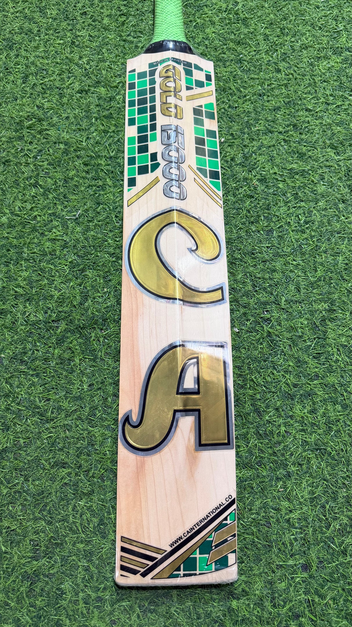 CA Gold 15000 Cricket Bat-Grade 1 English Willow-7 Grains-1215g