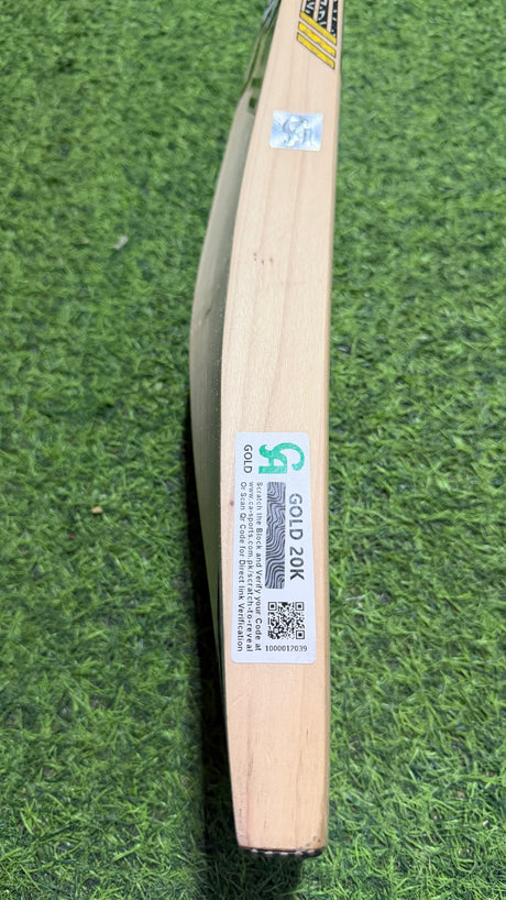 CA Gold 20k Cricket Bat-Player Grade-10 Grains-1192 gm