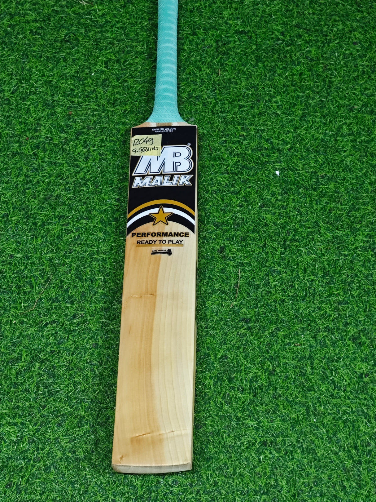 MB MALIK PERFORMANCE ENGLISH WILLOW CRICKET BAT-1204G-9 GRAINS