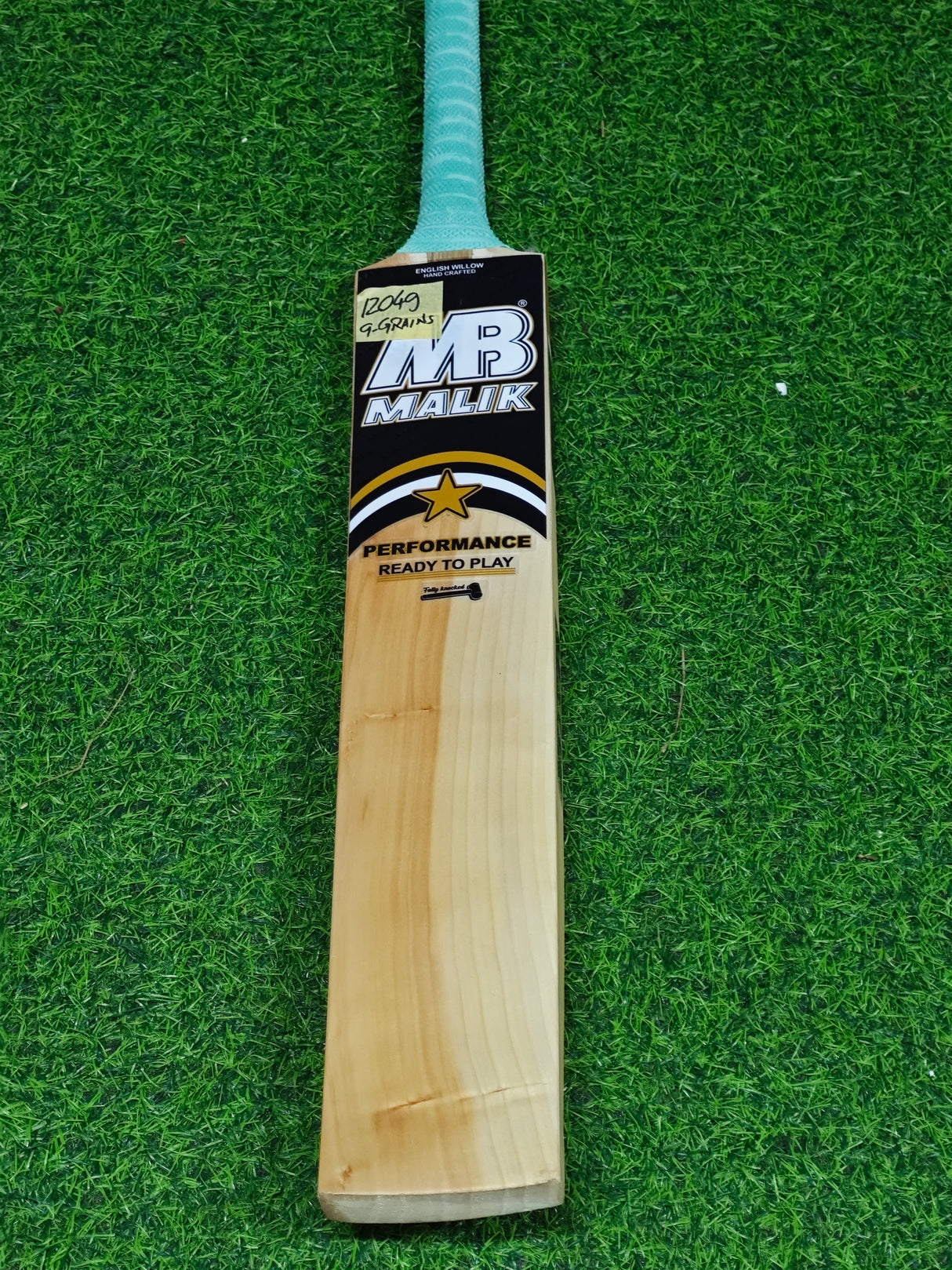 MB MALIK PERFORMANCE ENGLISH WILLOW CRICKET BAT-1204G-9 GRAINS