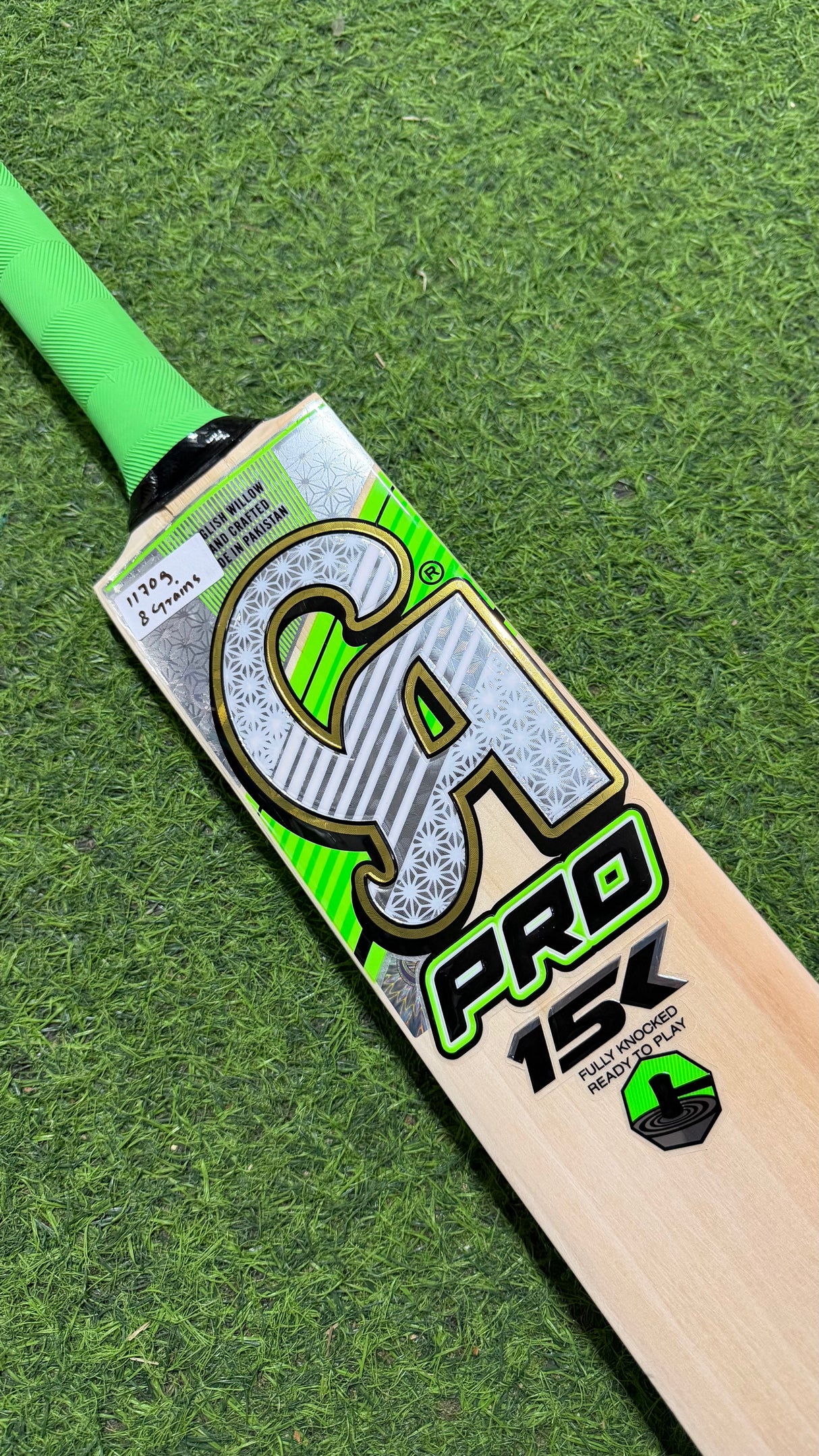 CA PRO 15k English Willow Bat | 1170g 8 Grains - 2.7 lb