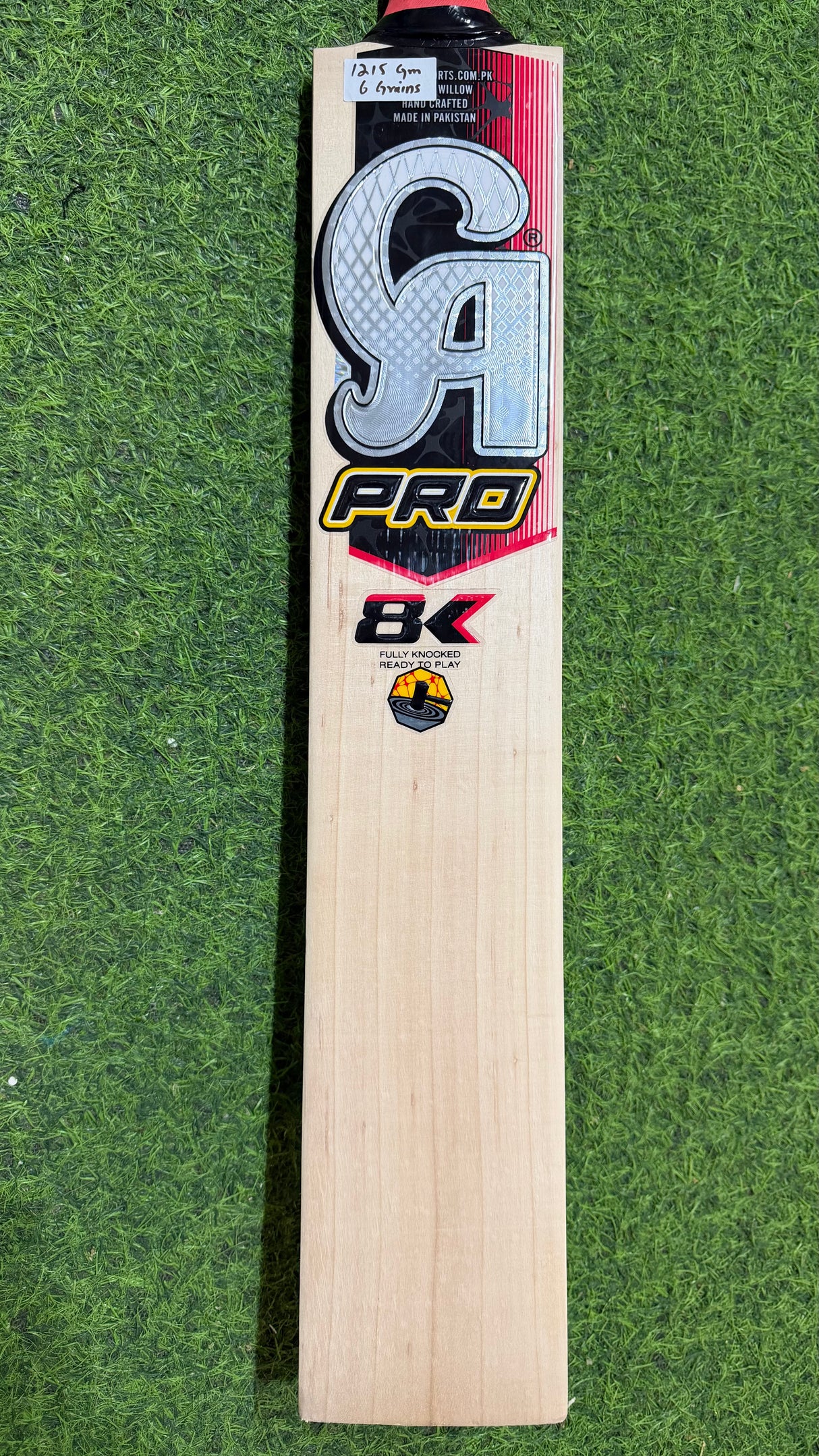 CA Pro 8k English Willow Cricket Bat | 6 grains / 1215g - 2.7 lb