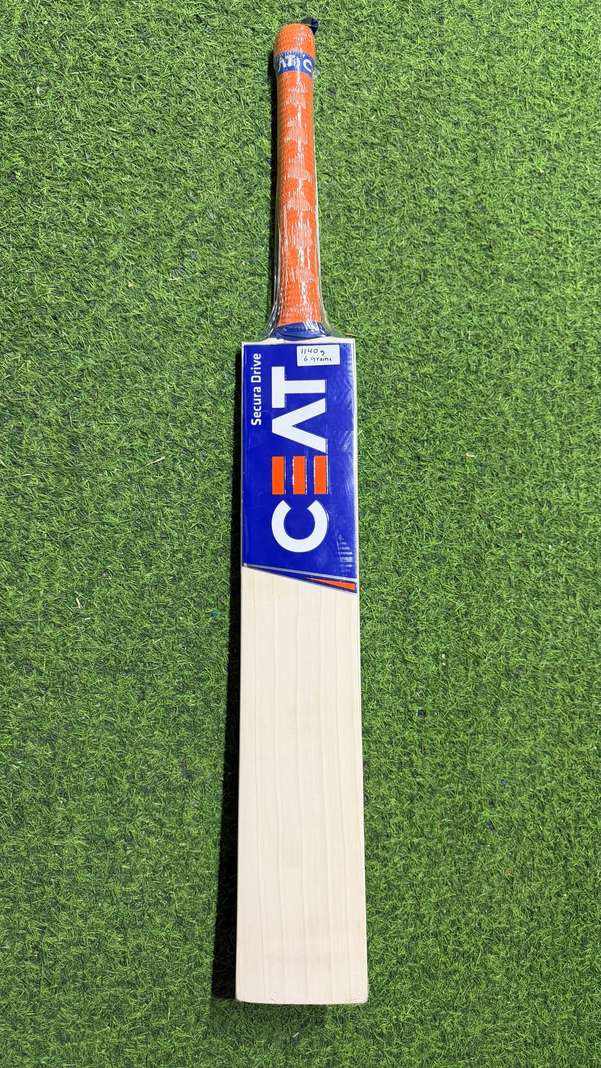 CEAT Secura Drive English Willow Cricket Bat - 1140g | 6 Grains
