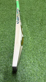CA Gold 15000 Cricket Bat- Grade 1 English Willow-7 Grains-1198g