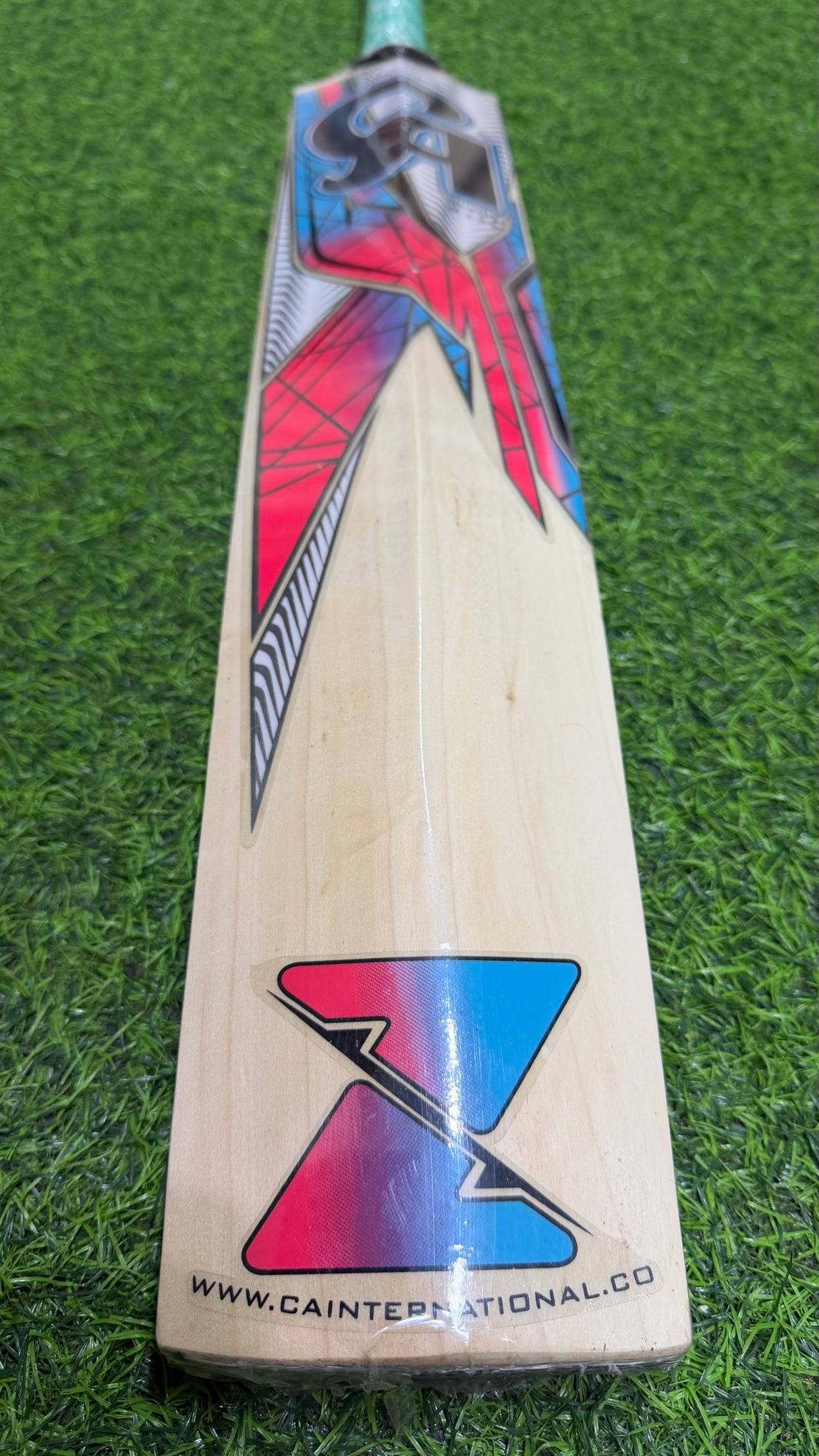 CA Gold 3000 English Willow Cricket Bat-5 Grains 1133