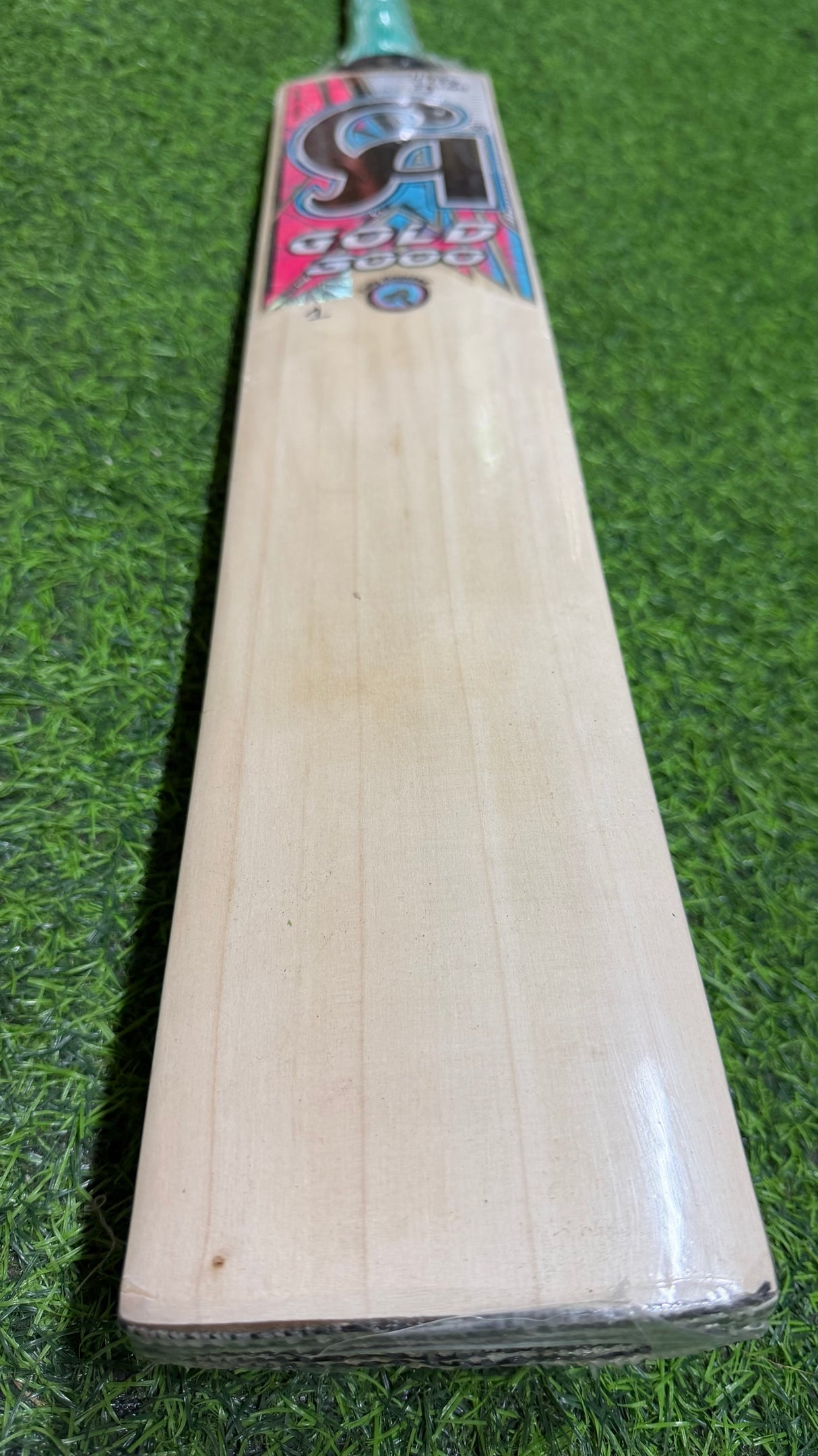 CA Gold 3000 English Willow Cricket Bat -5 Grains 1175g