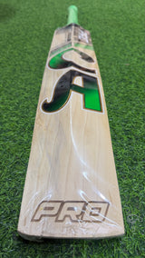 CA PRO 15000 Cricket Bat- Grade 1 English Willow-6 Grains-1210g