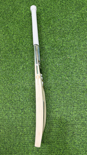 SS SMACKER SIGNATURE Premium English willow Cricket Bat - 8 Grains - 1158g
