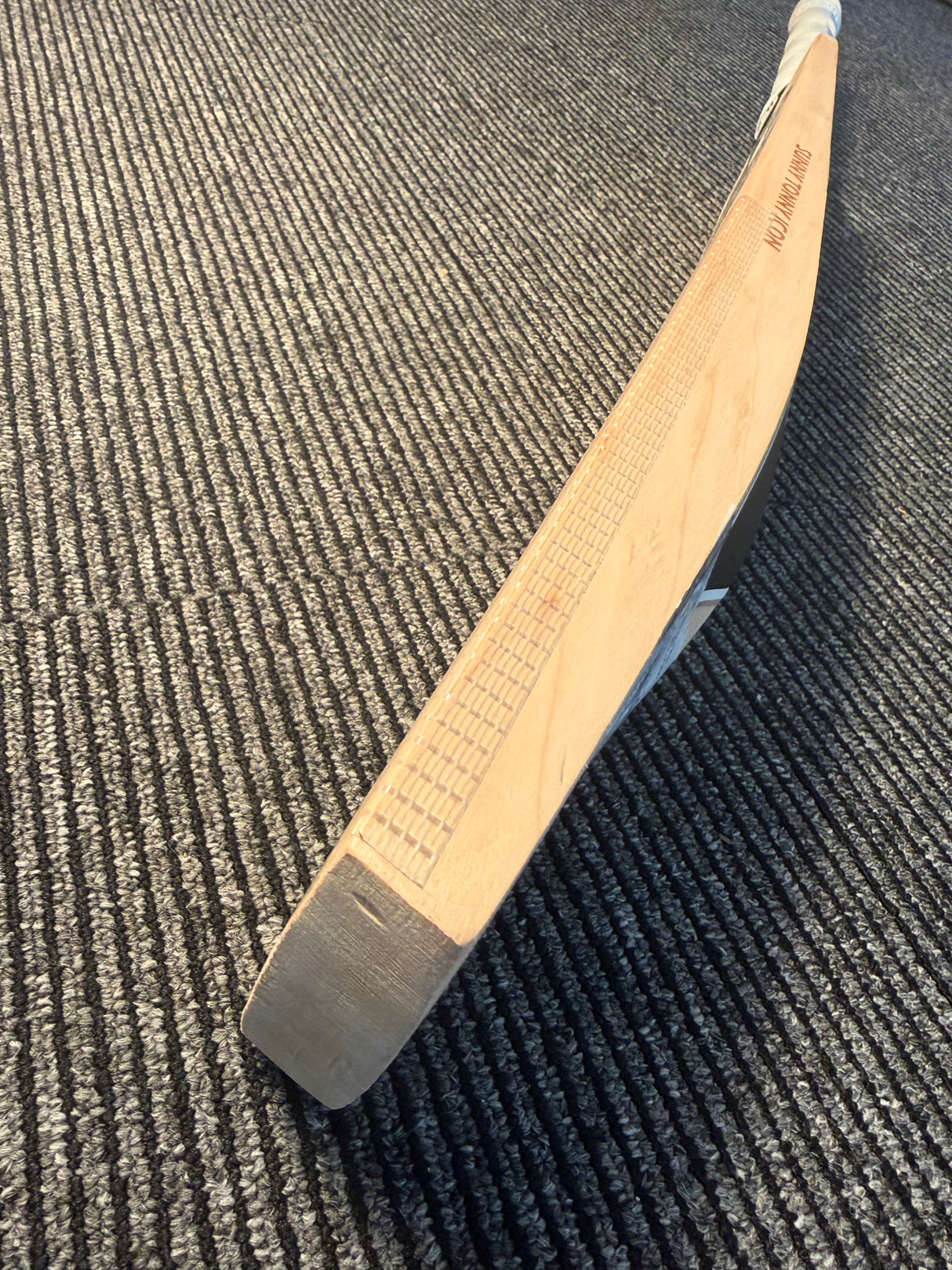SG SUNNY TONNY Icon Black English willow Cricket Bat -1167g- 8 Grains