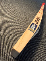 MRF Elegance Gill 77 Edition English Willow Cricket Bat -6 Grains / 1175g-2.7 lb