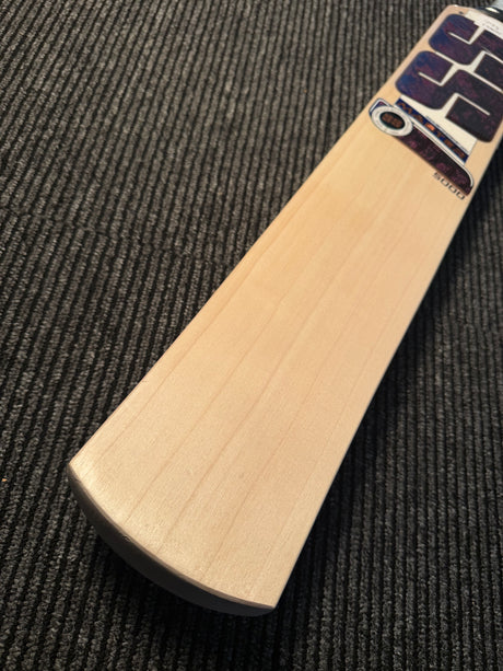SS Master 5000 English willow Cricket Bat -1212g  5 Grains