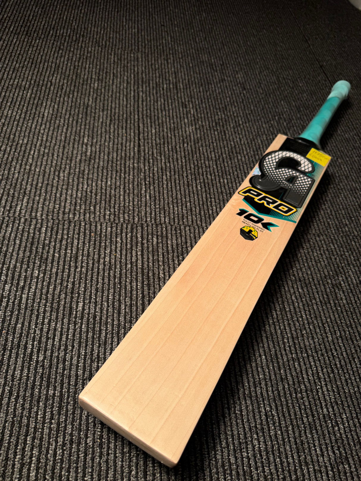 CA Pro 10k English Willow Cricket Bat -6 Grains-1175g - 2.7 lb