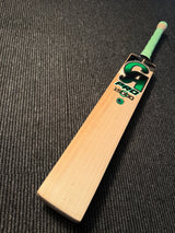 CA PRO 15000 Cricket Bat- Grade 1 English Willow - 8 Grains 2.8 lb