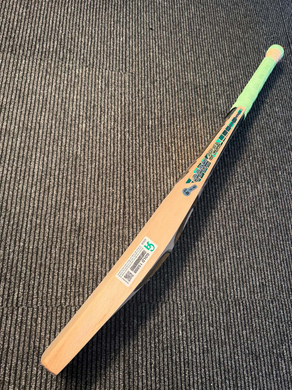 CA Gold 15000 Cricket bat- Grade 1 English Willow-1218g - 6 Grains