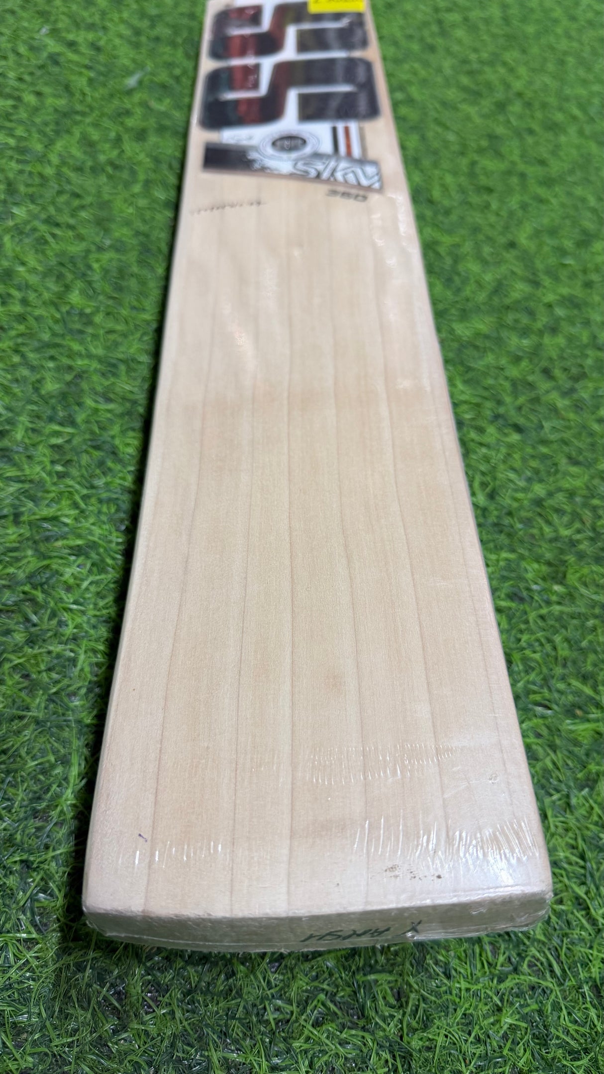 SS SKY 360 English willow Cricket Bat - 6 Grains - 1230g