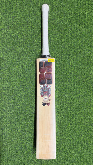 SS Devils Kashmir willow Cricket Bat | 1220 Grams ( 2.7 lb )