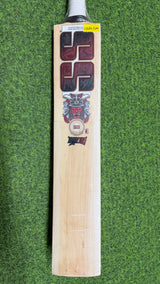 SS Devils Kashmir Willow Cricket Bat | 1220 Grams ( 2.7 lb )