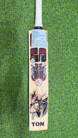 SS Devils Kashmir Willow Cricket Bat | 1220 Grams ( 2.7 lb )