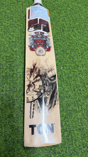 SS Devils Kashmir willow Cricket Bat | 1220 Grams ( 2.7 lb )