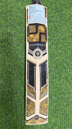 SS Sunridges 3.0 Kashmir willow Cricket Bat | 1390 Grams ( 3.0 lb )