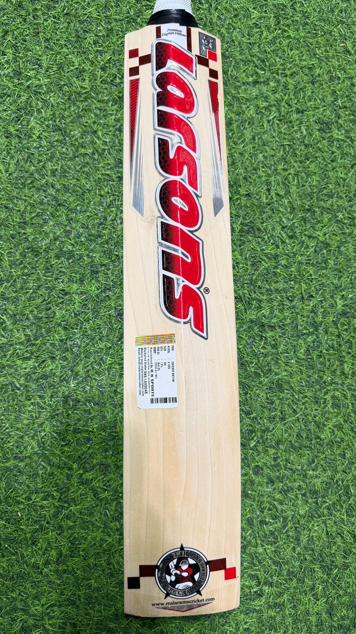 RNS Larsons V-500 Grade 1 English Willow Cricket Bat -1140g