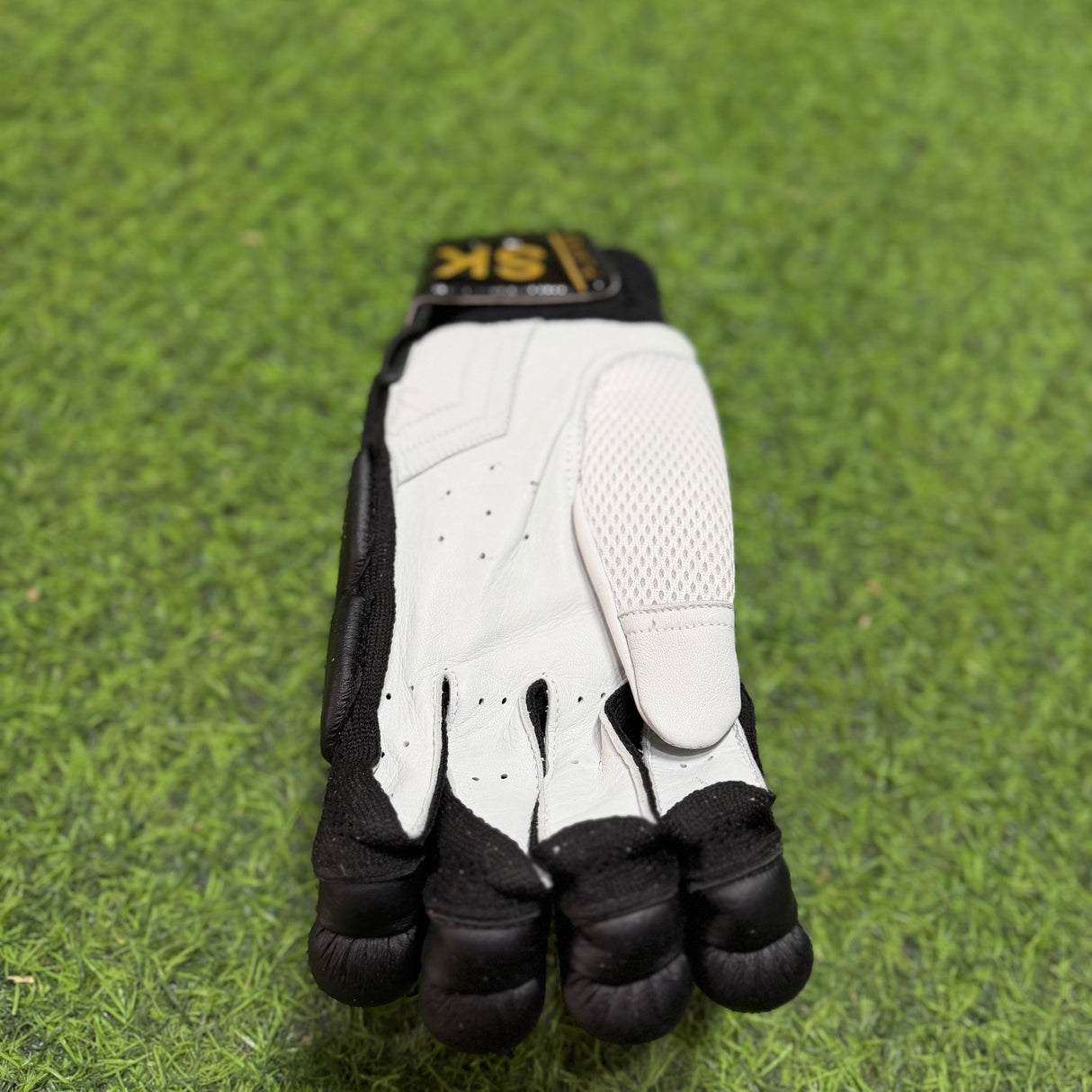 SK Cricket Batting Gloves - Senior