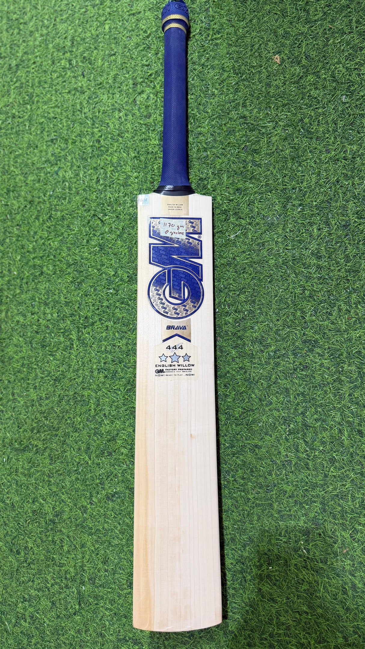 GM Brava 444 English Willow Cricket Bat -8 Grains / 1170g ( 2.7 lb )