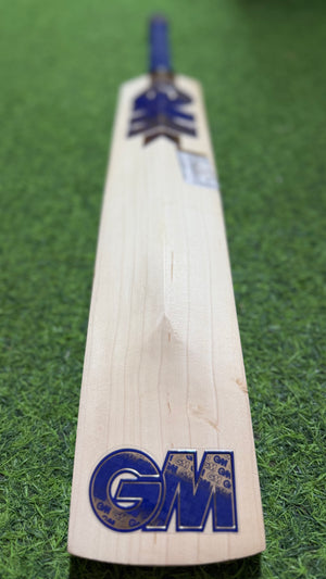 GM Brava 444 English Willow Cricket Bat -8 Grains / 1170g ( 2.7 lb )