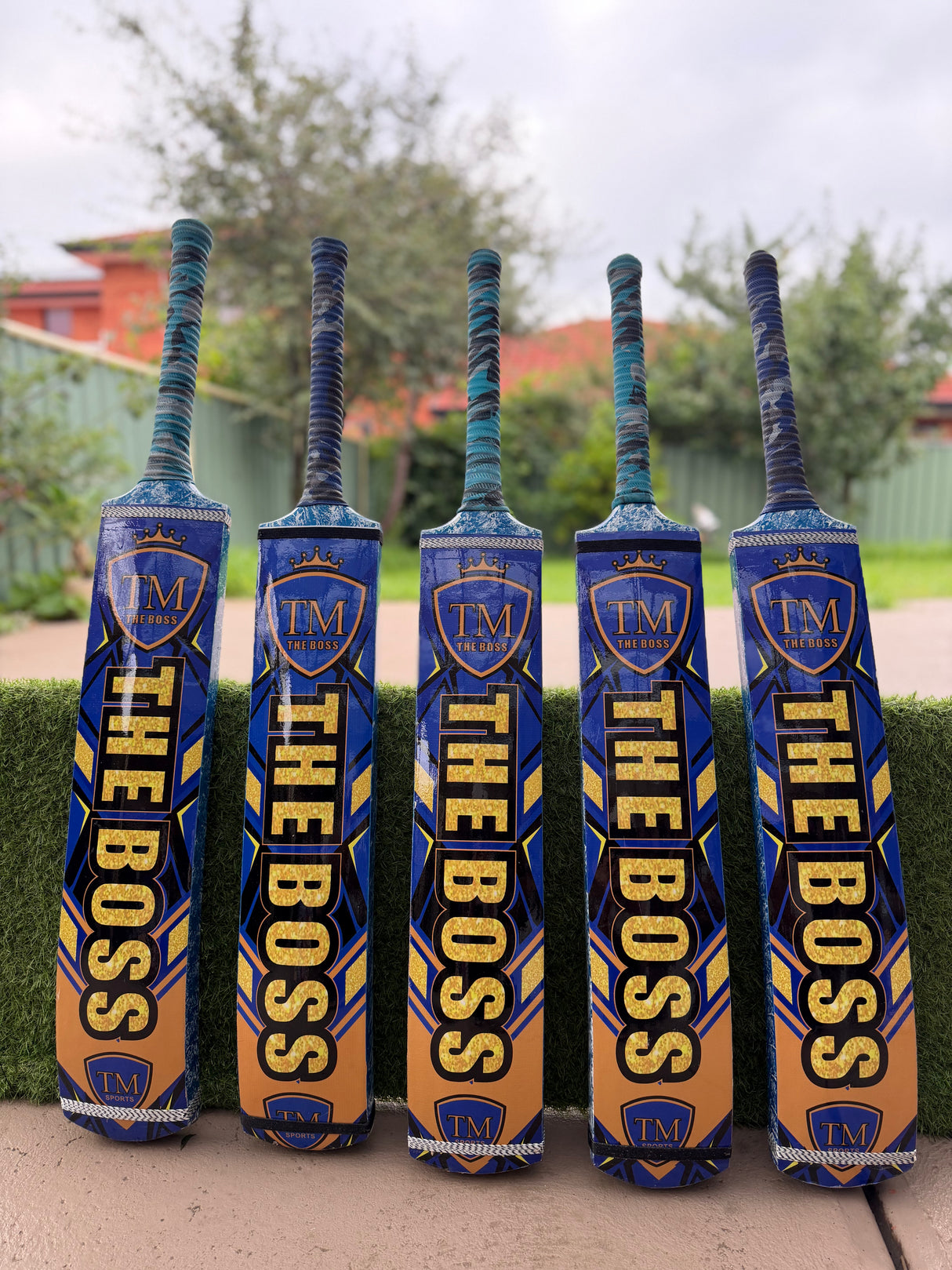 TM The Boss Tape-ball Soft Tennis cricket bat-Coconut Willow Grade 1 (Blue )