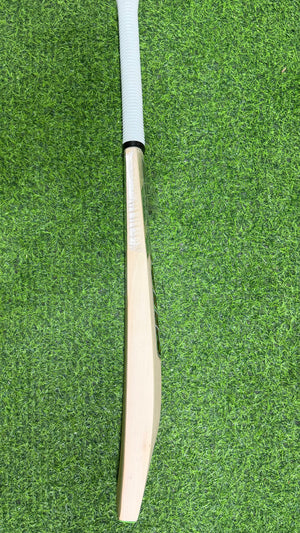 RNS Atomic- English Willow Nurtured Cricket Bat - 1240g