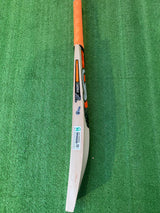 CA CHARGE English Willow Cricket Bat - 8 Grains-1225g