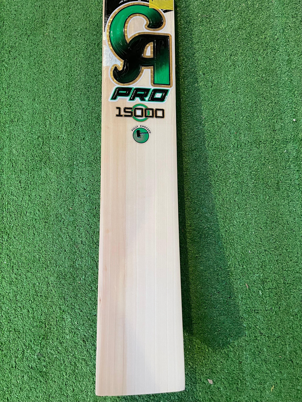 CA PRO 15000 English Willow Cricket Bat-9 Grains-1190g