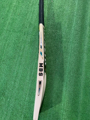 MB MALIK PLAYERS EDITION ENGLISH WILLOW CRICKET BAT -1215g-10 Grains