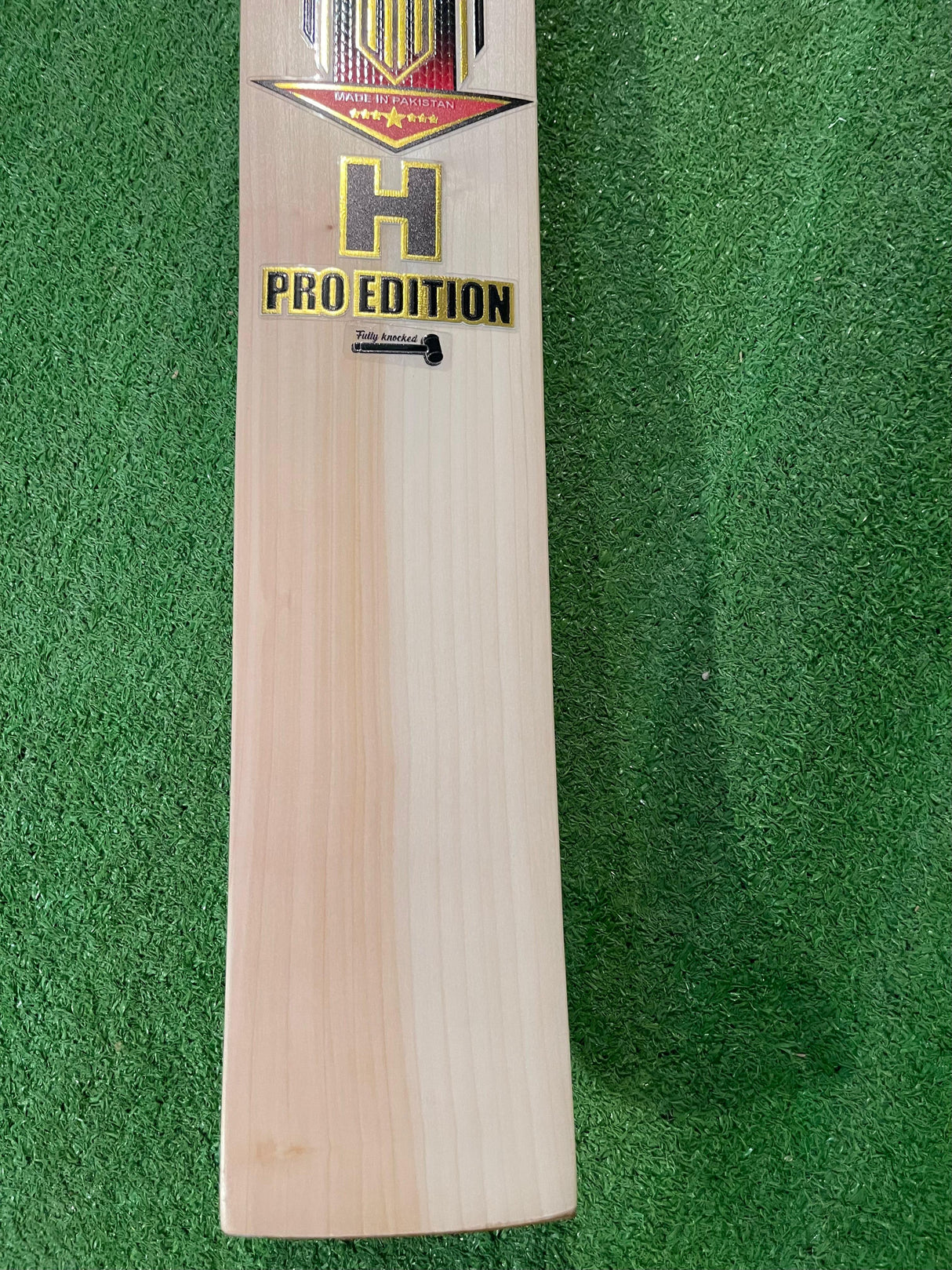 MB MALIK H PRO EDITION ENGLISH WILLOW CRICKET BAT-13 GRAINS-1275g
