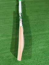 DSC Spliit 330- Grade 2 English willow Cricket Bat - 10 Grains - 1225G