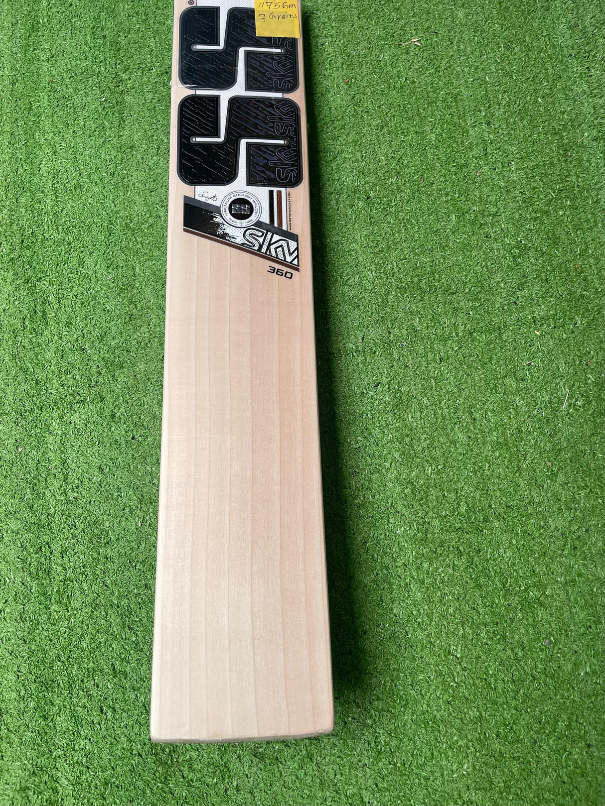 SS SKY 360 English willow Cricket Bat - 7 Grains - 1175g