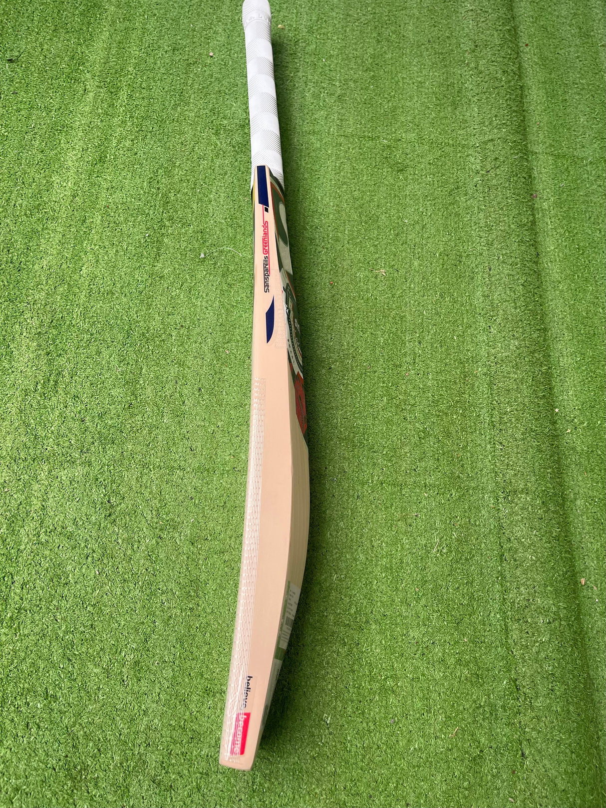 SG KLR 250 | English willow Cricket Bat - 8 Grains / 1190g