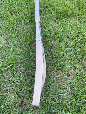 SS SKY Thunder English Willow Cricket Bat - 1160g / 5 Grains