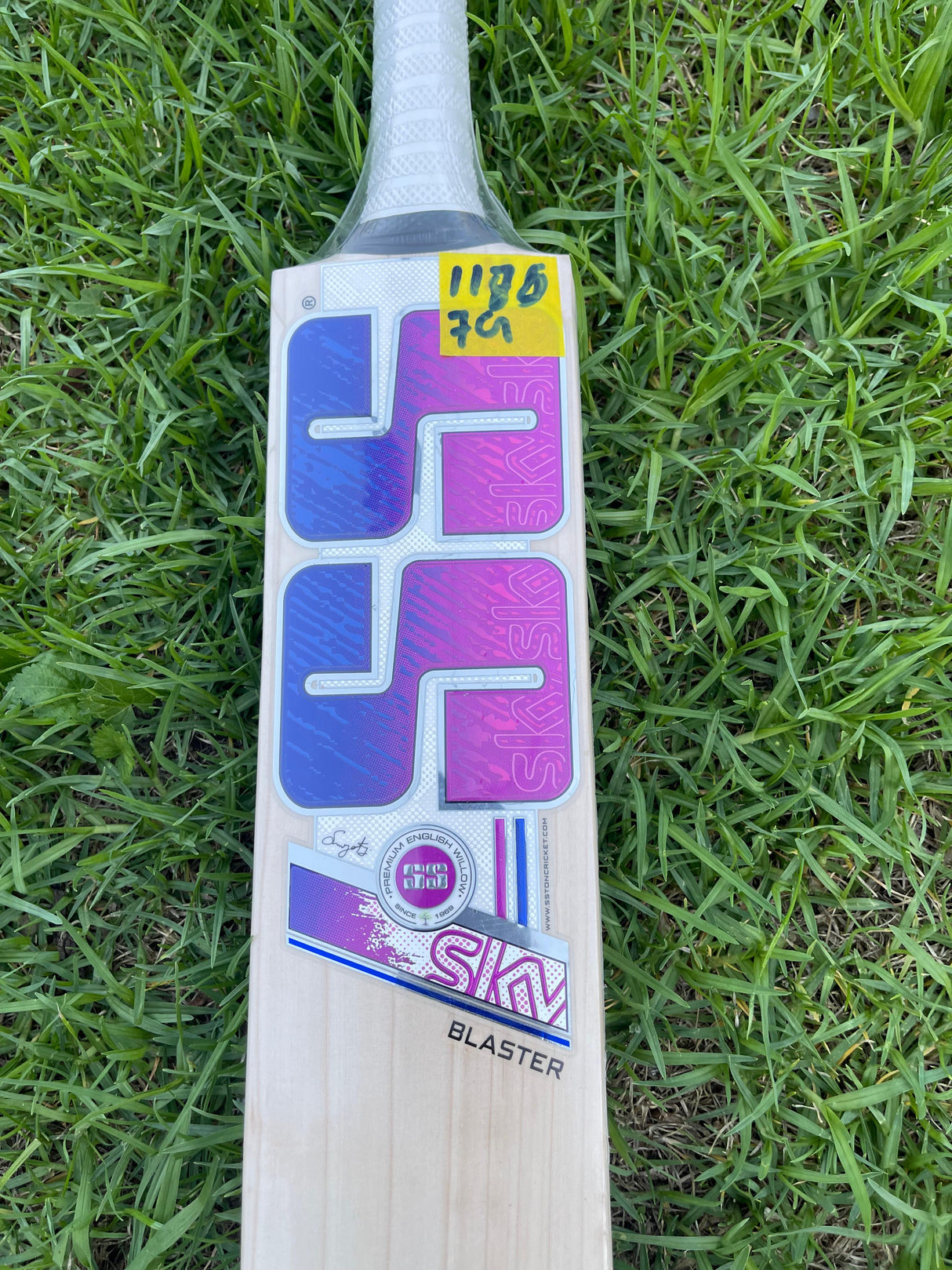 SS SKY Blaster Premium English willow Cricket Bat - 1175g - 7 Grains