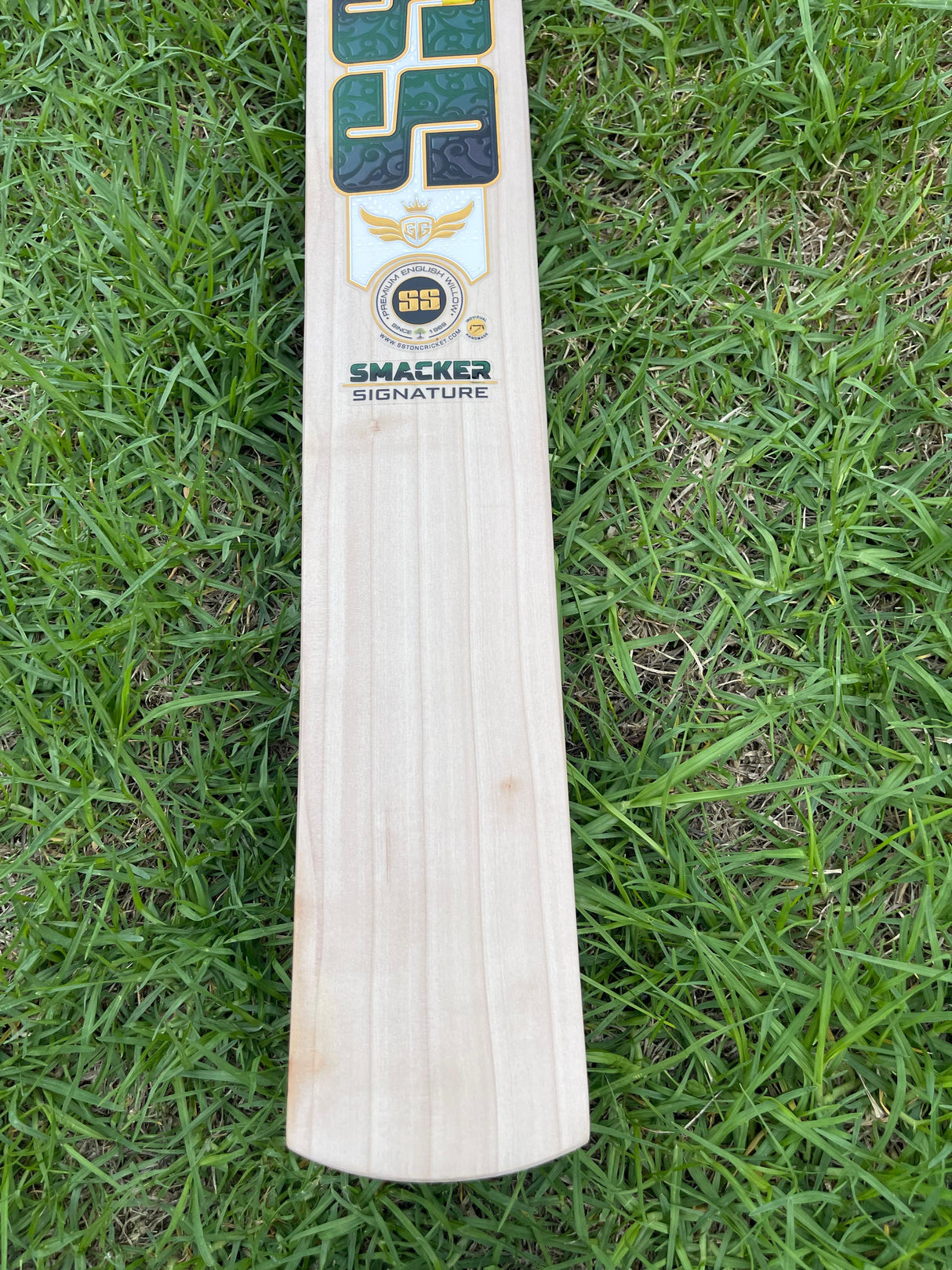 SS Smacker Signature Premium English willow Cricket Bat - 6 Grains - 1150g