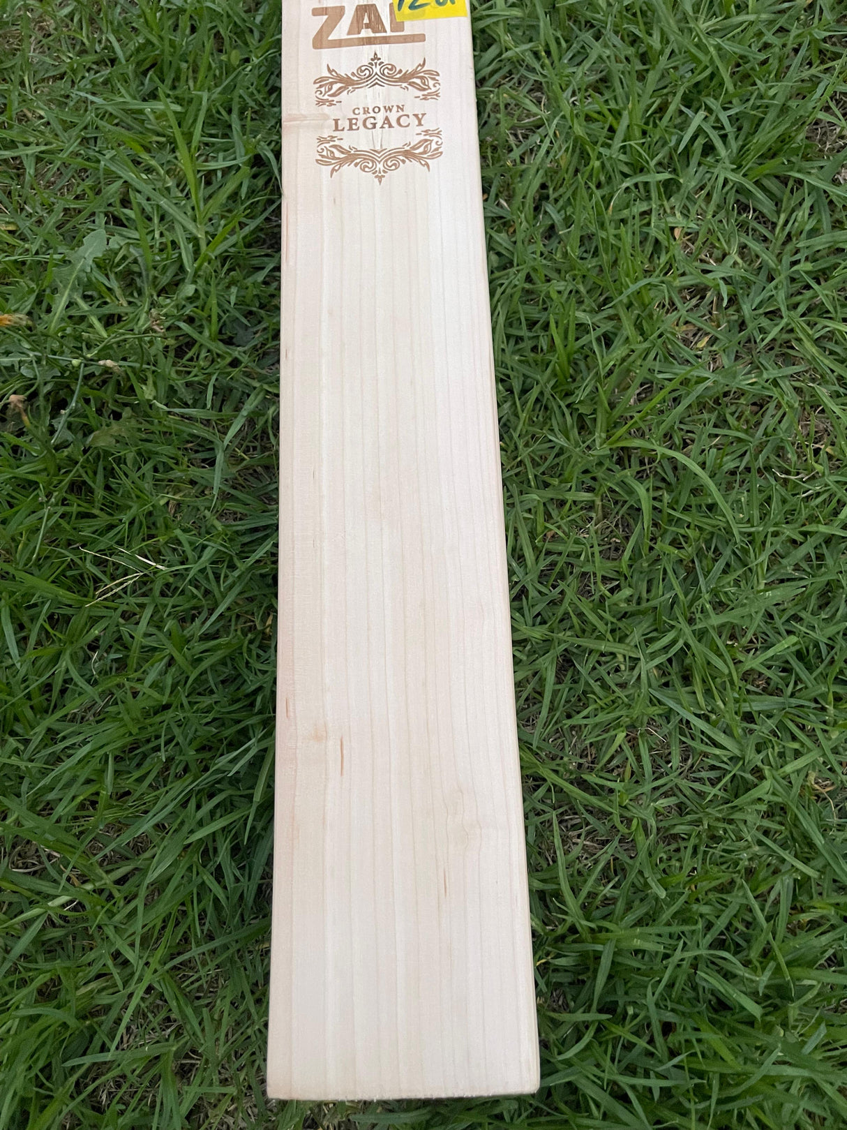ZAP Crown Lagacy Premium English willow Cricket Bat - 12 Grains - 1115g