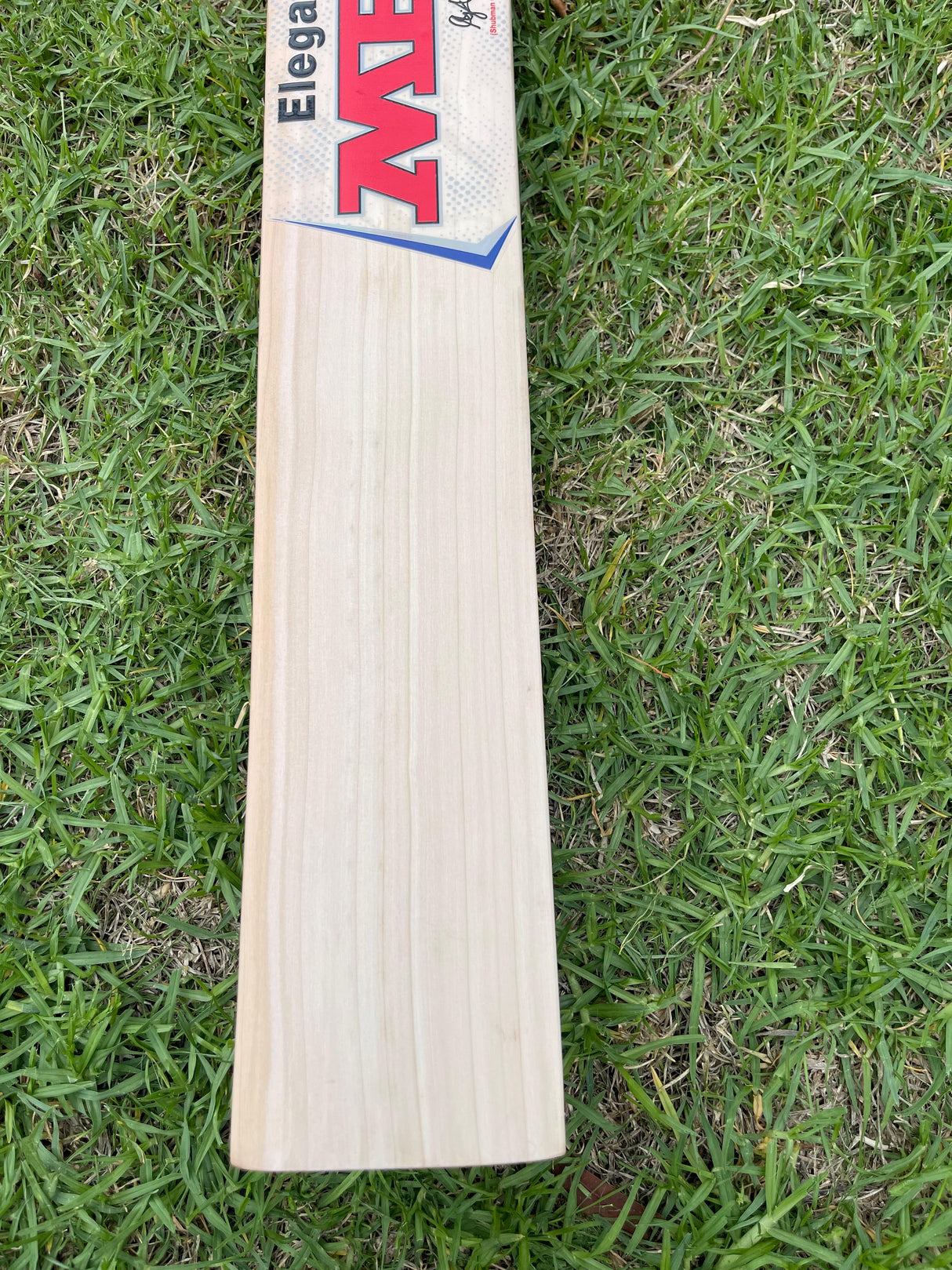 MRF Elegance Gill 77 Edition English Willow Cricket Bat -7 Grains / 1204g-2.7 lb